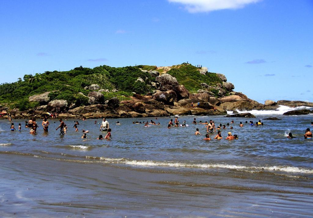Casa Com Piscina , Churrasqueira, Wi-Fi, Em Rua De Areia A 1Km Da Praia, Bairro Sussegado, Proibido Uso De Som Extremamente Alto Ideal Para Descansar Itanhaém Dış mekan fotoğraf